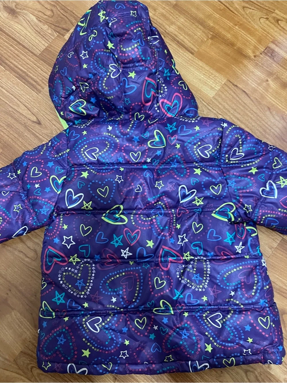 Girl's Healthtex Size 4T Puffer Jacket w/ hearts overall Purple w/lime lining